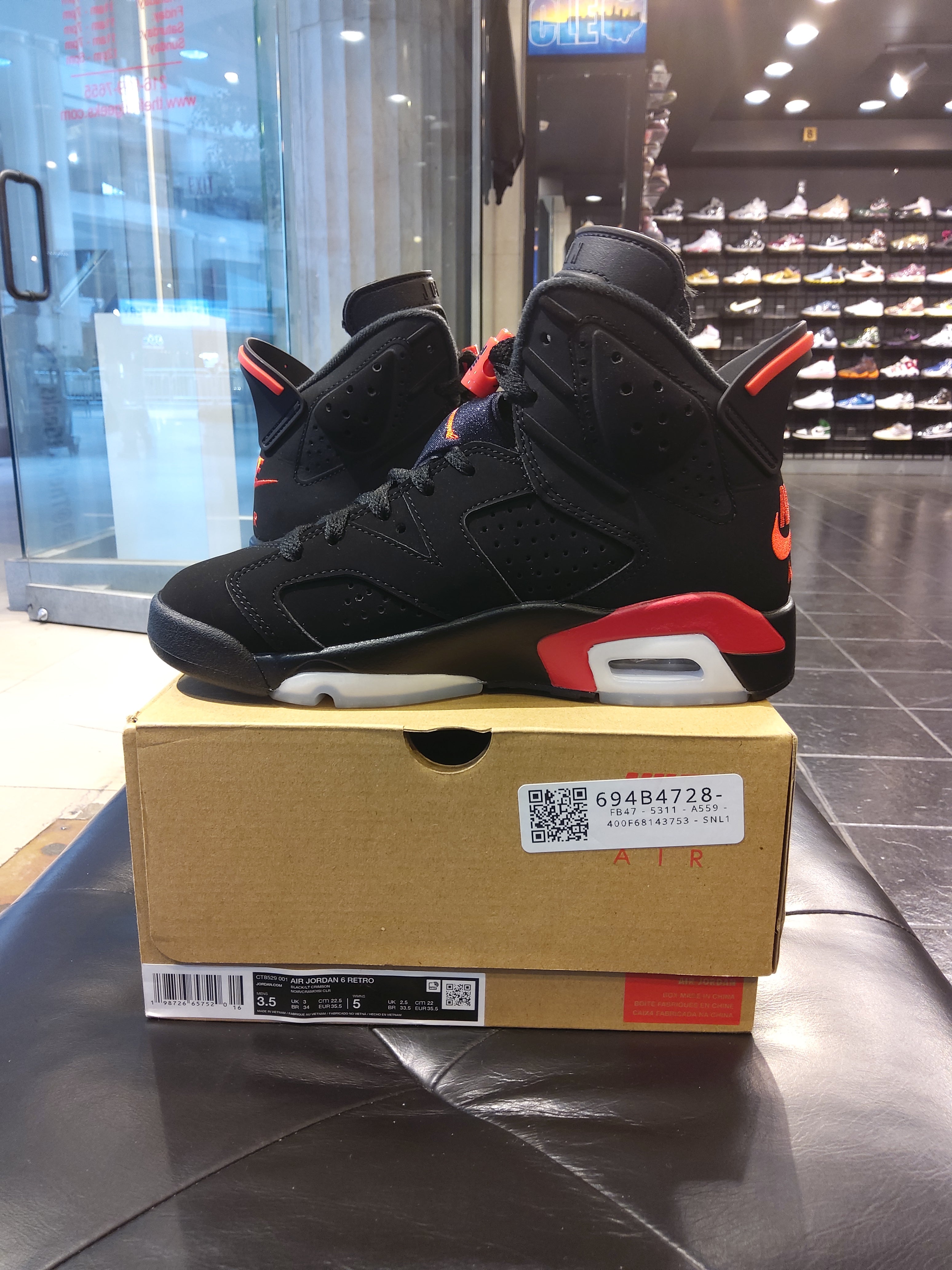 Air Jordan 6 Infrared (2025) Size 3.5 Men's Shoes