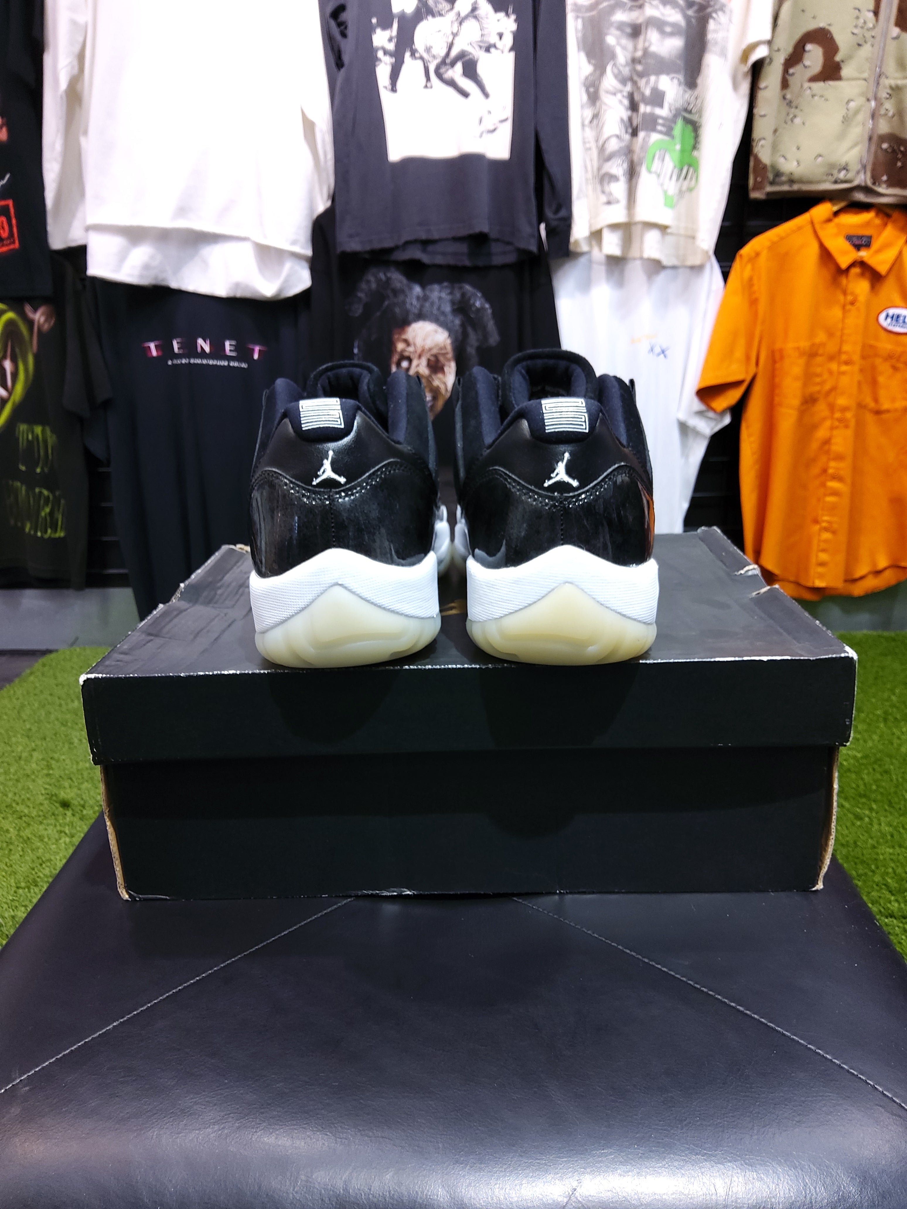 Air Jordan 11 Low Baron Size 10.5 Men's Shoes