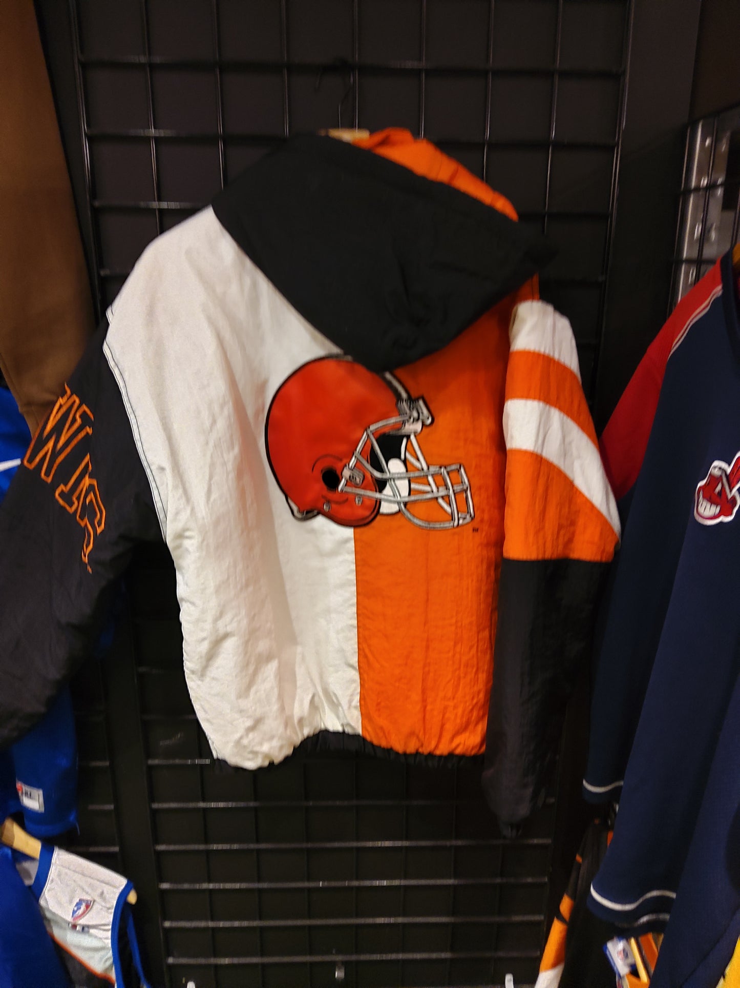 Starter Classic Collection Cleveland Browns Pullover Coat Size Small