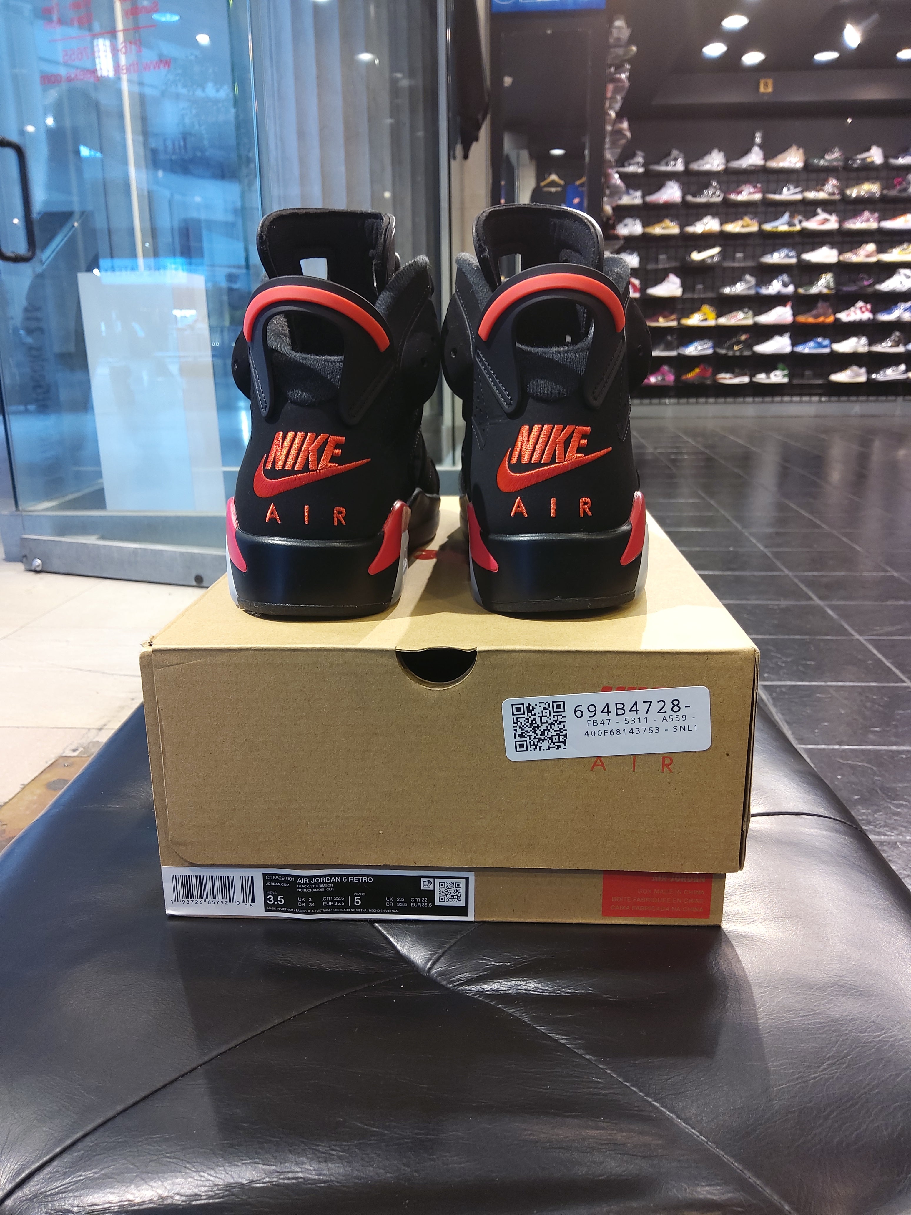 Air Jordan 6 Infrared (2025) Size 3.5 Men's Shoes