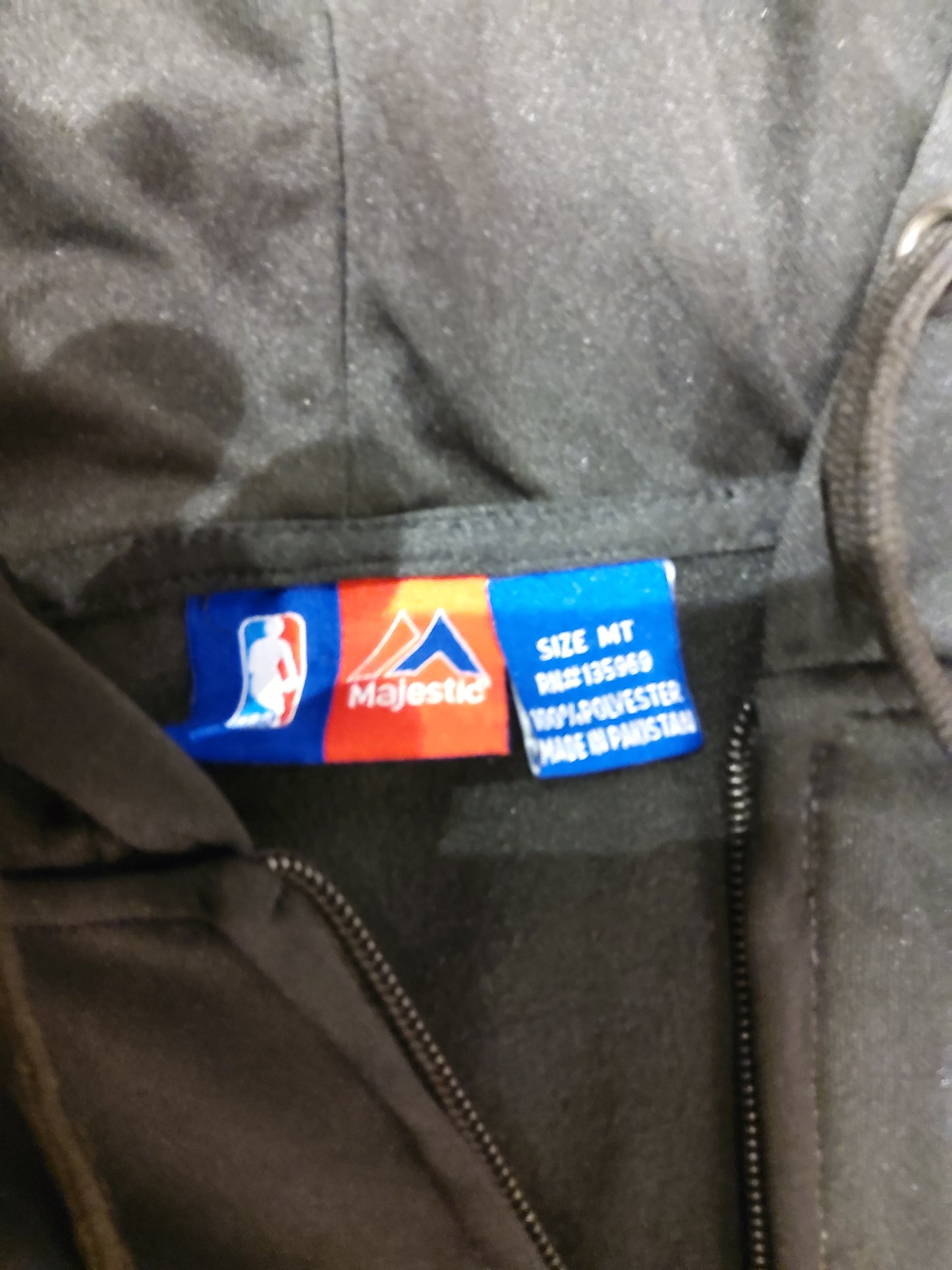 Majestic cavs hoodie size medium tall