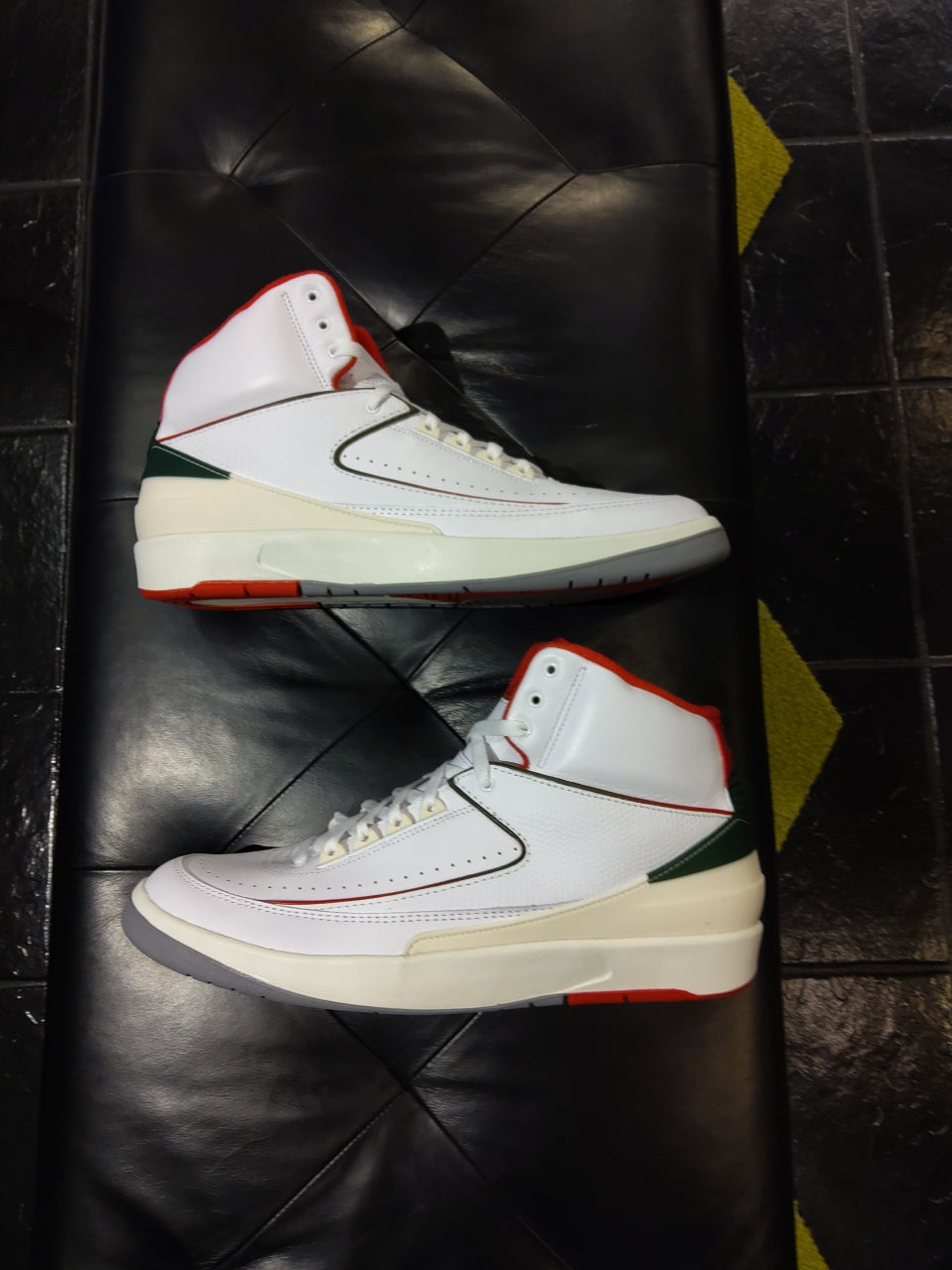 Air Jordan 2 Retro Origins size 13