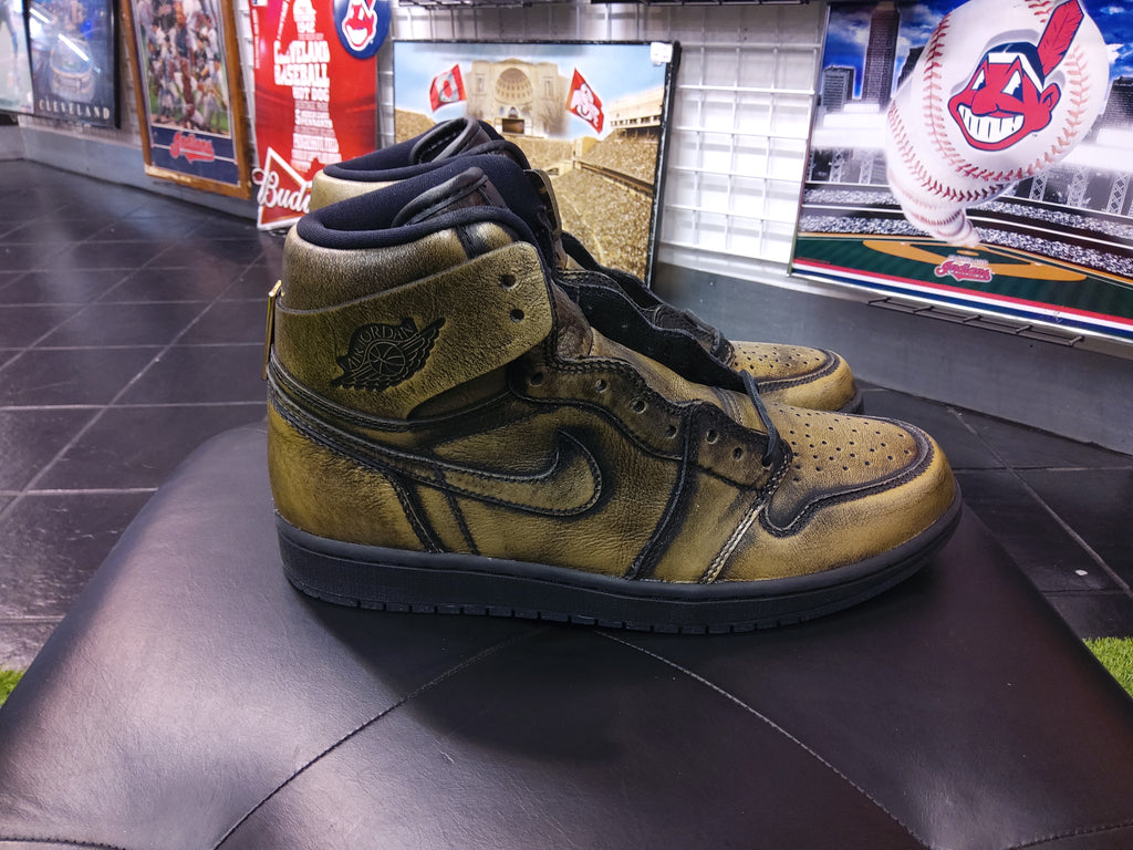 Air Jordan 1 High Wings Size 10 Men Shoes