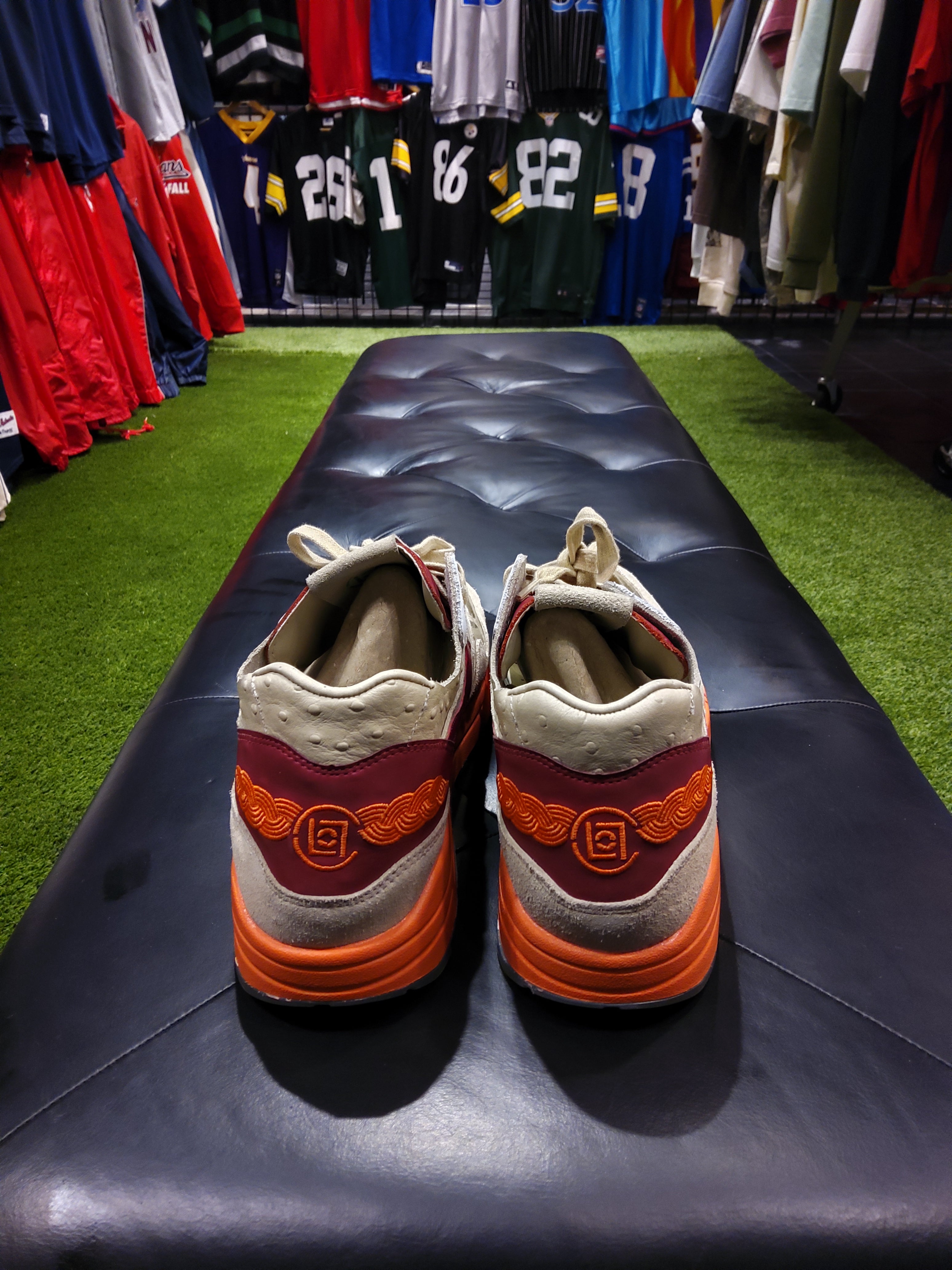 Nike max 1 clot size 12 men's shoes