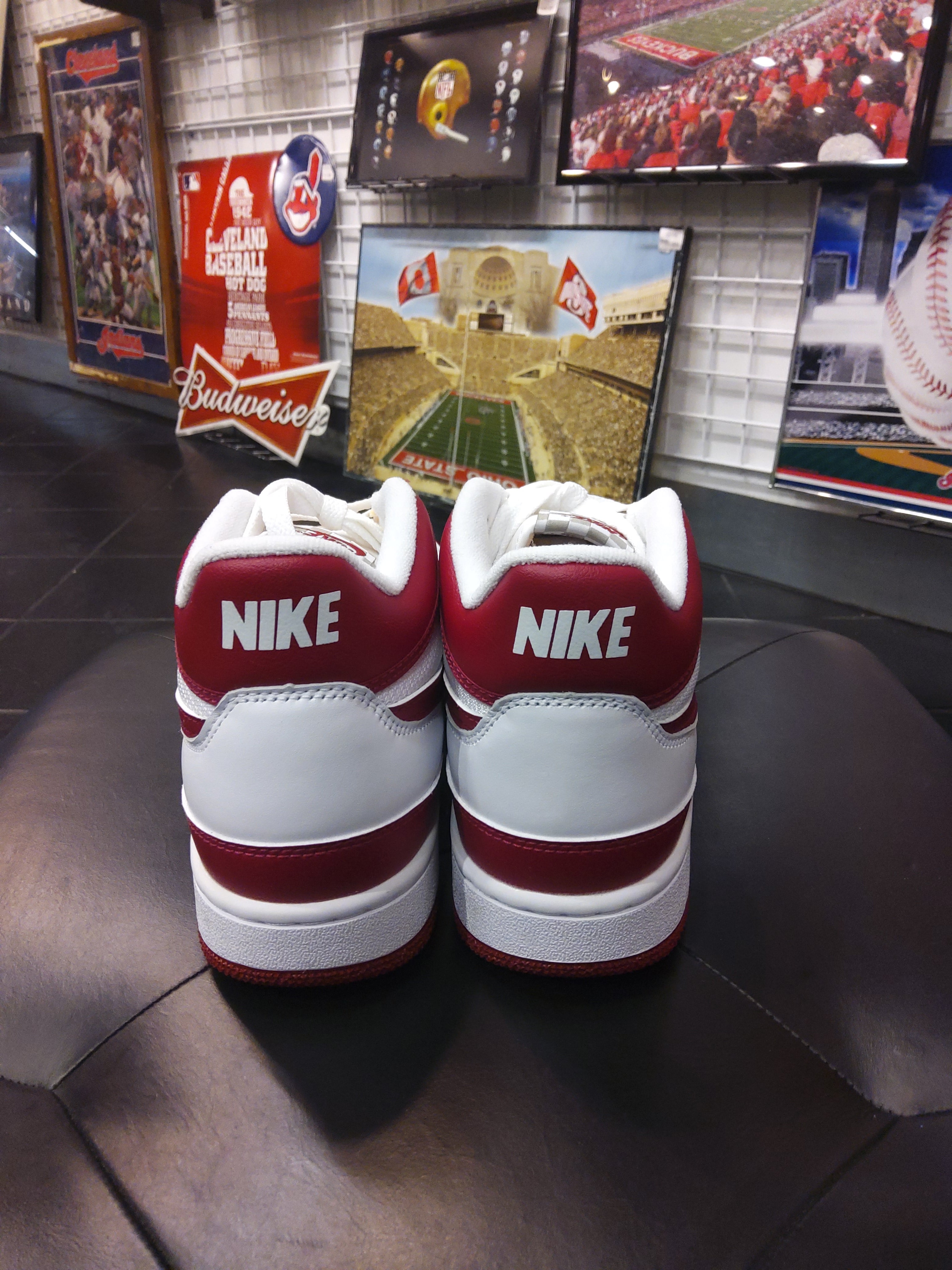 Nike Mac attack size 9