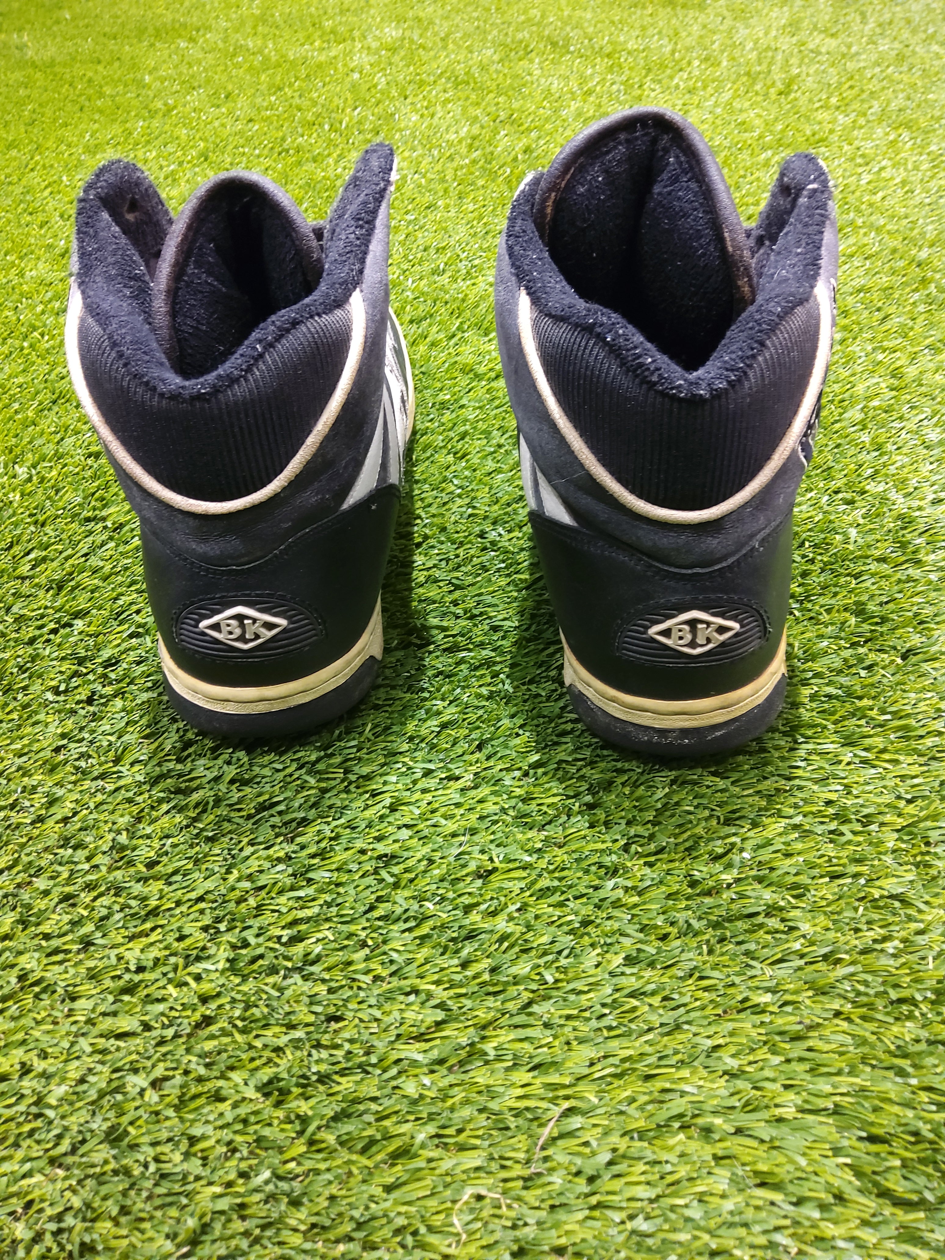 Vintage british knights 1985 size 8.5 basketball shoe