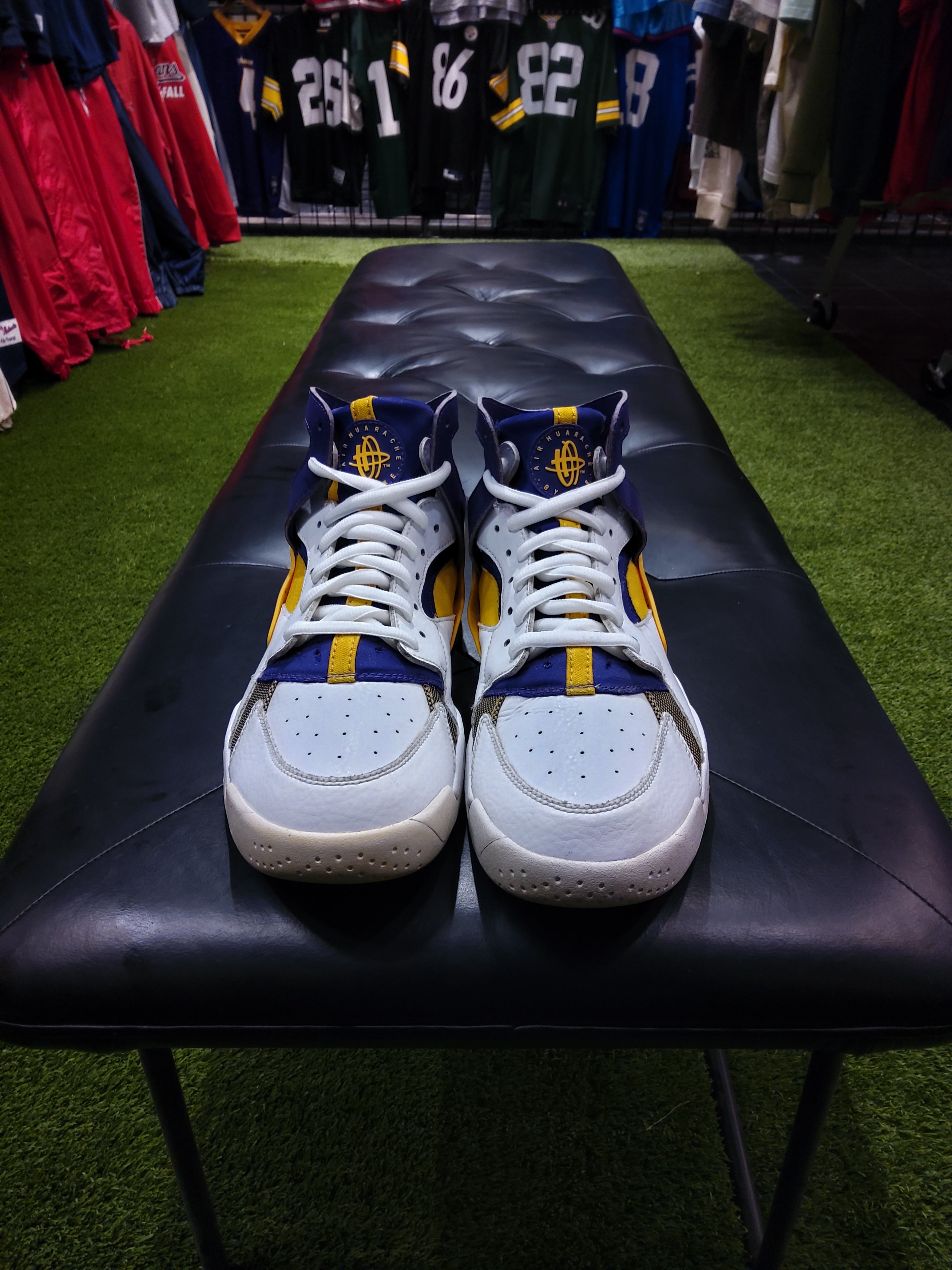 Nike Air huarache Lakers size 8 men's shoes