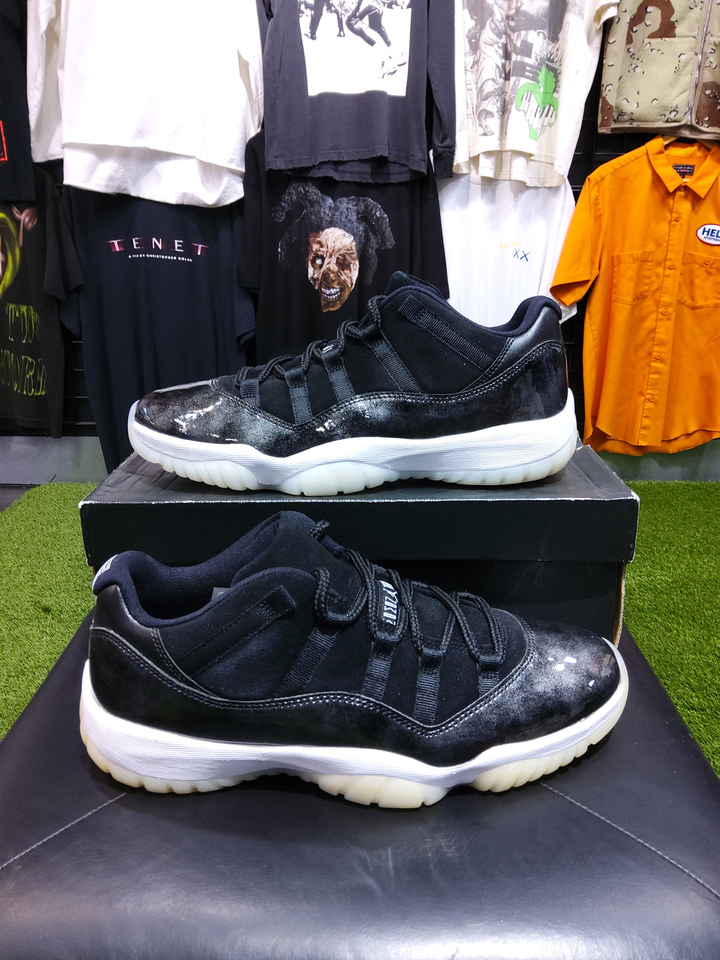 Air Jordan 11 Low Baron Size 10.5 Men's Shoes