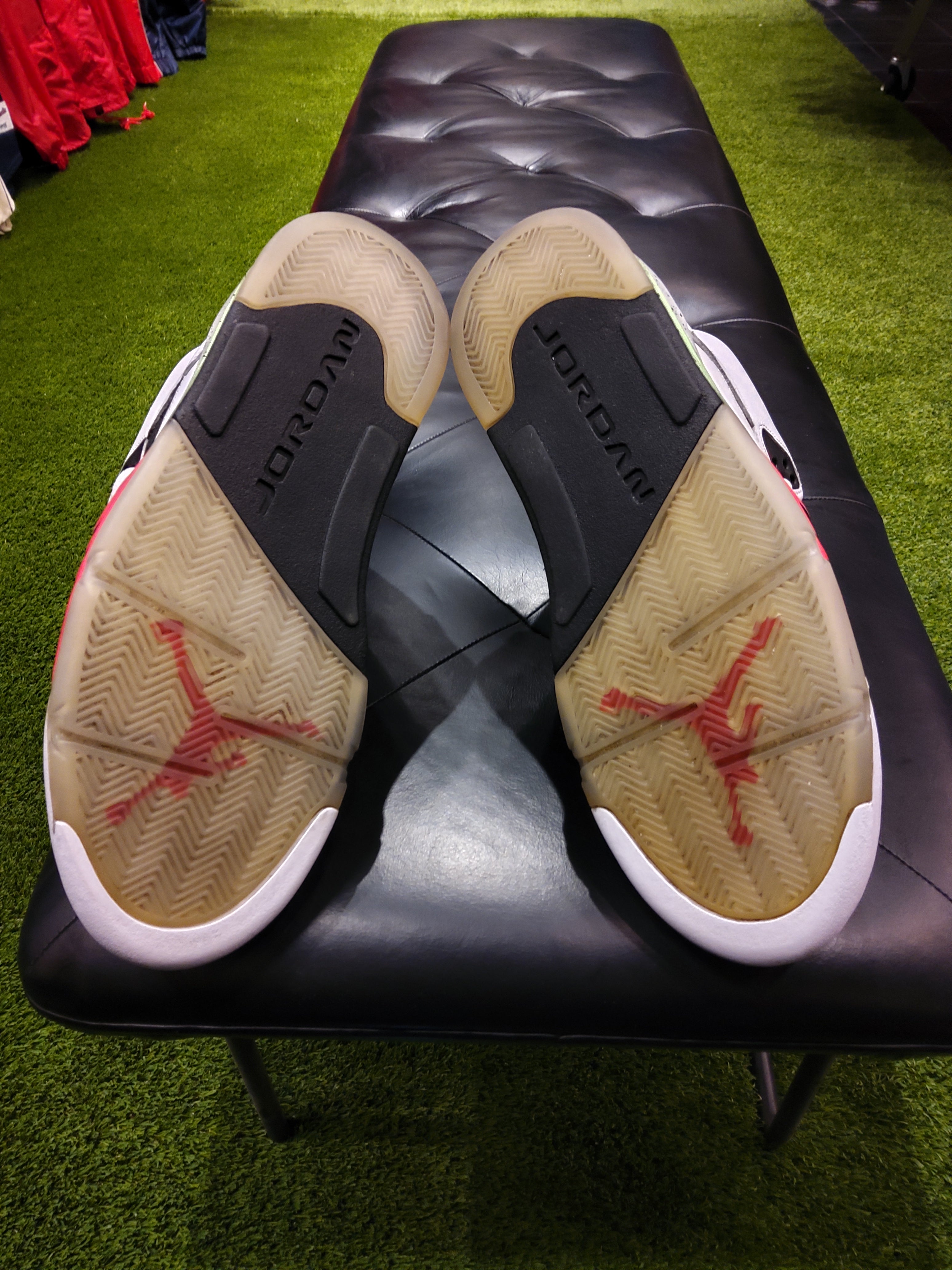 Air jordan 5 Retro poison green size 11.5