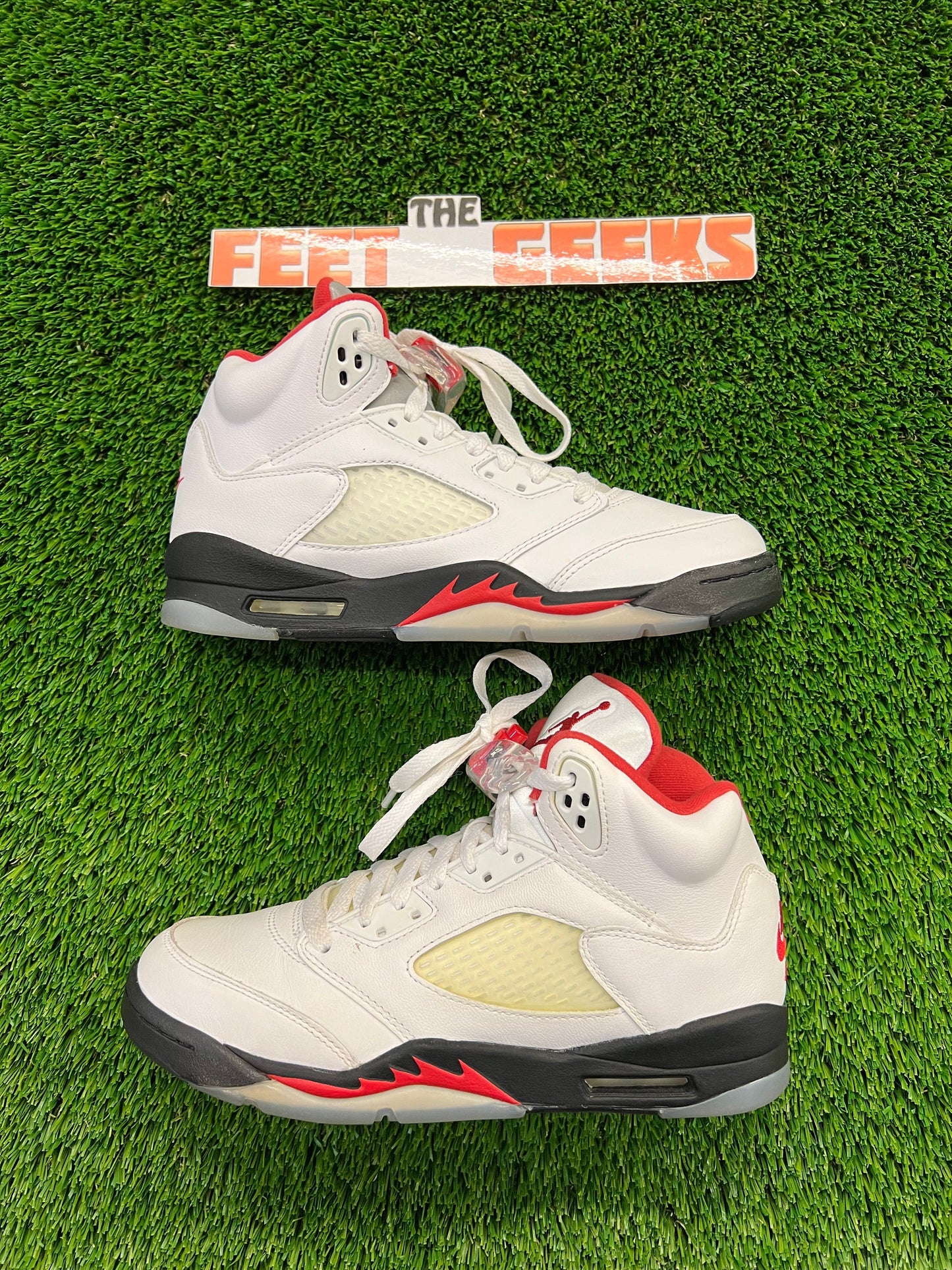 Air Jordan 5 Retro Fire Red size 6y gs shoes