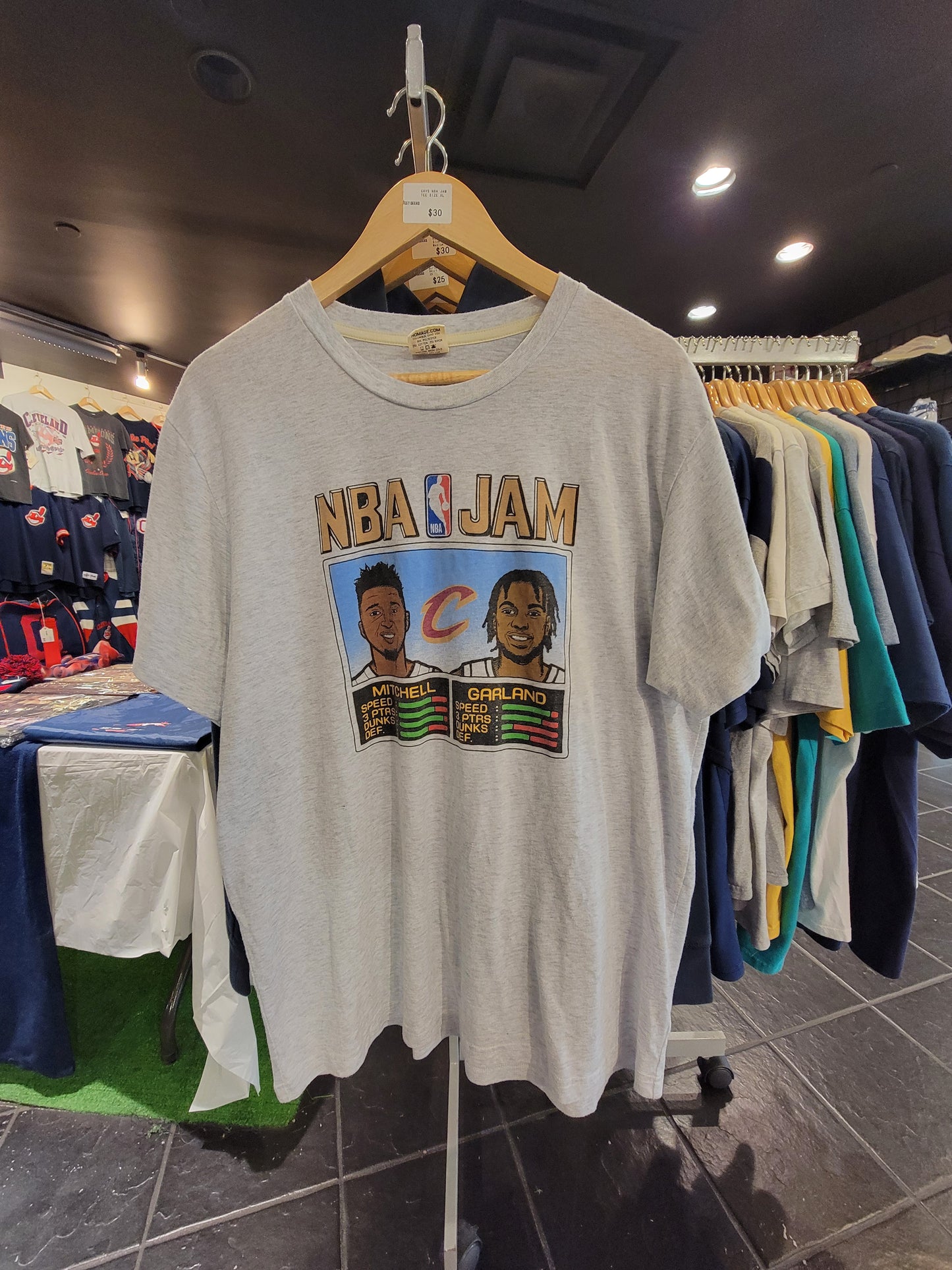 Cavs NBA Jam Tee Size XL