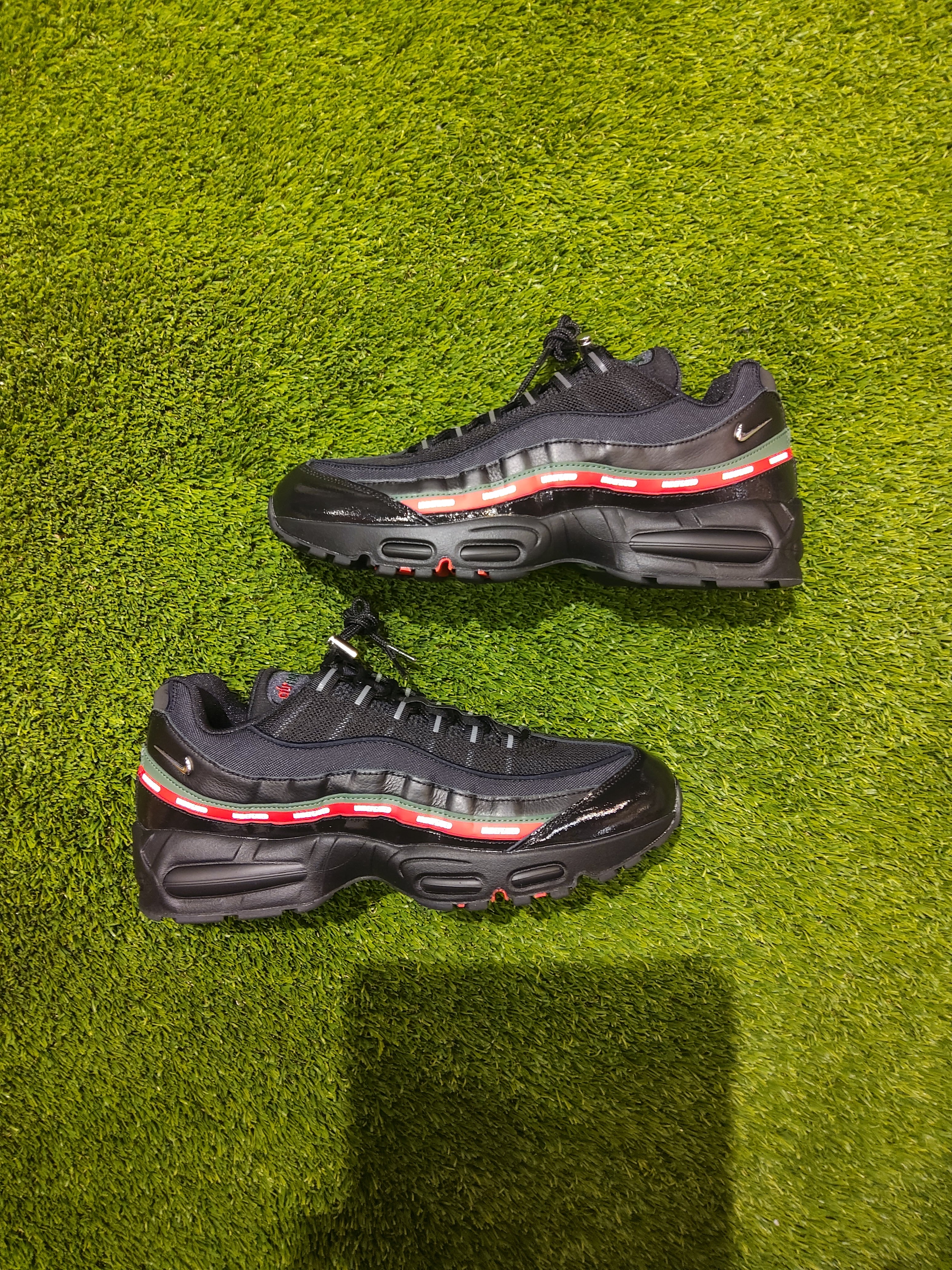 Nike Air max 95 Undefeated men's shoe size 13