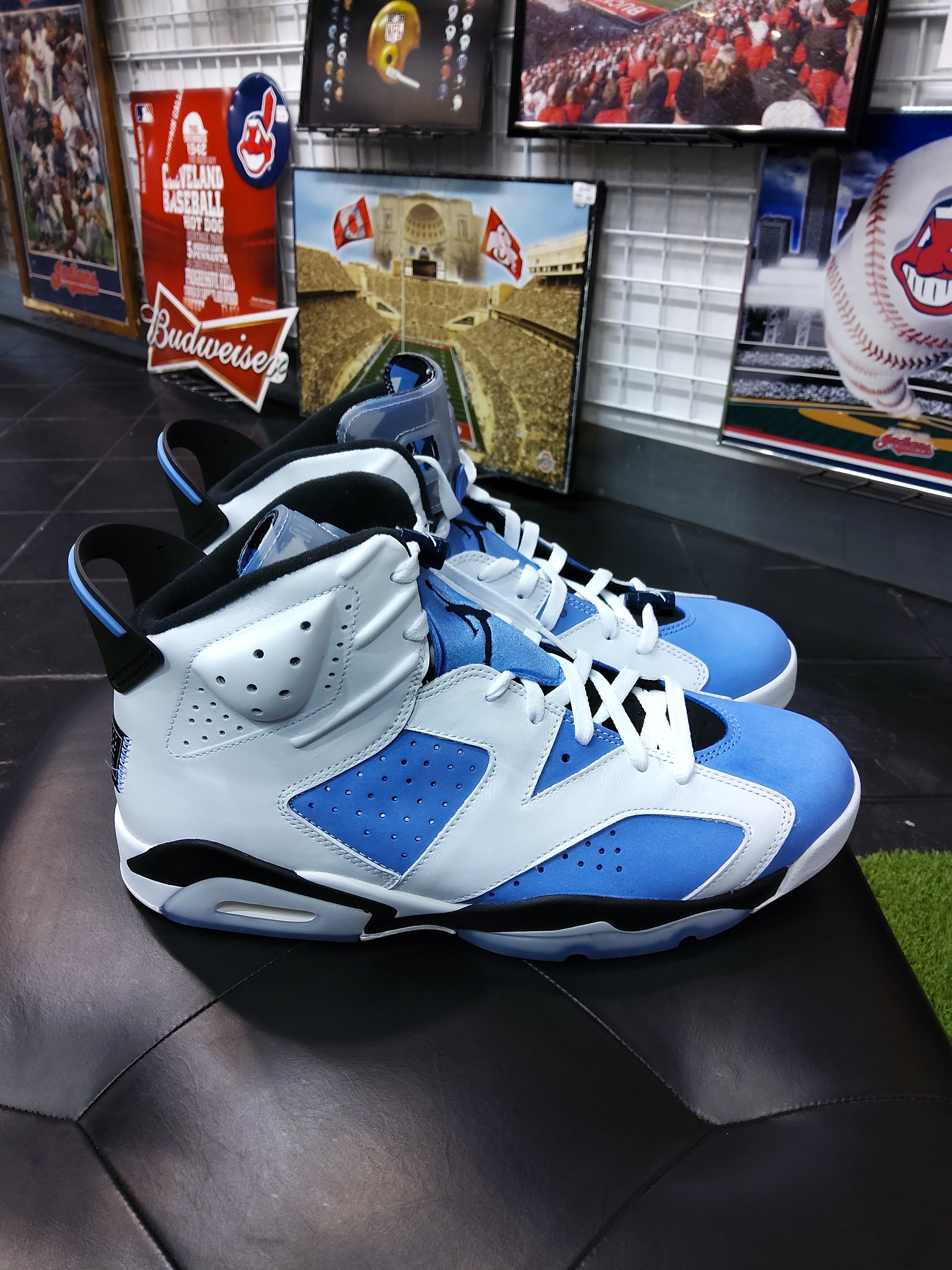 Mens Air Jordan 6 UNC Size 13 Shoes