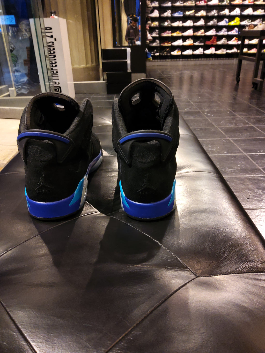 Air Jordan 6 Retro Aqua Size 6y