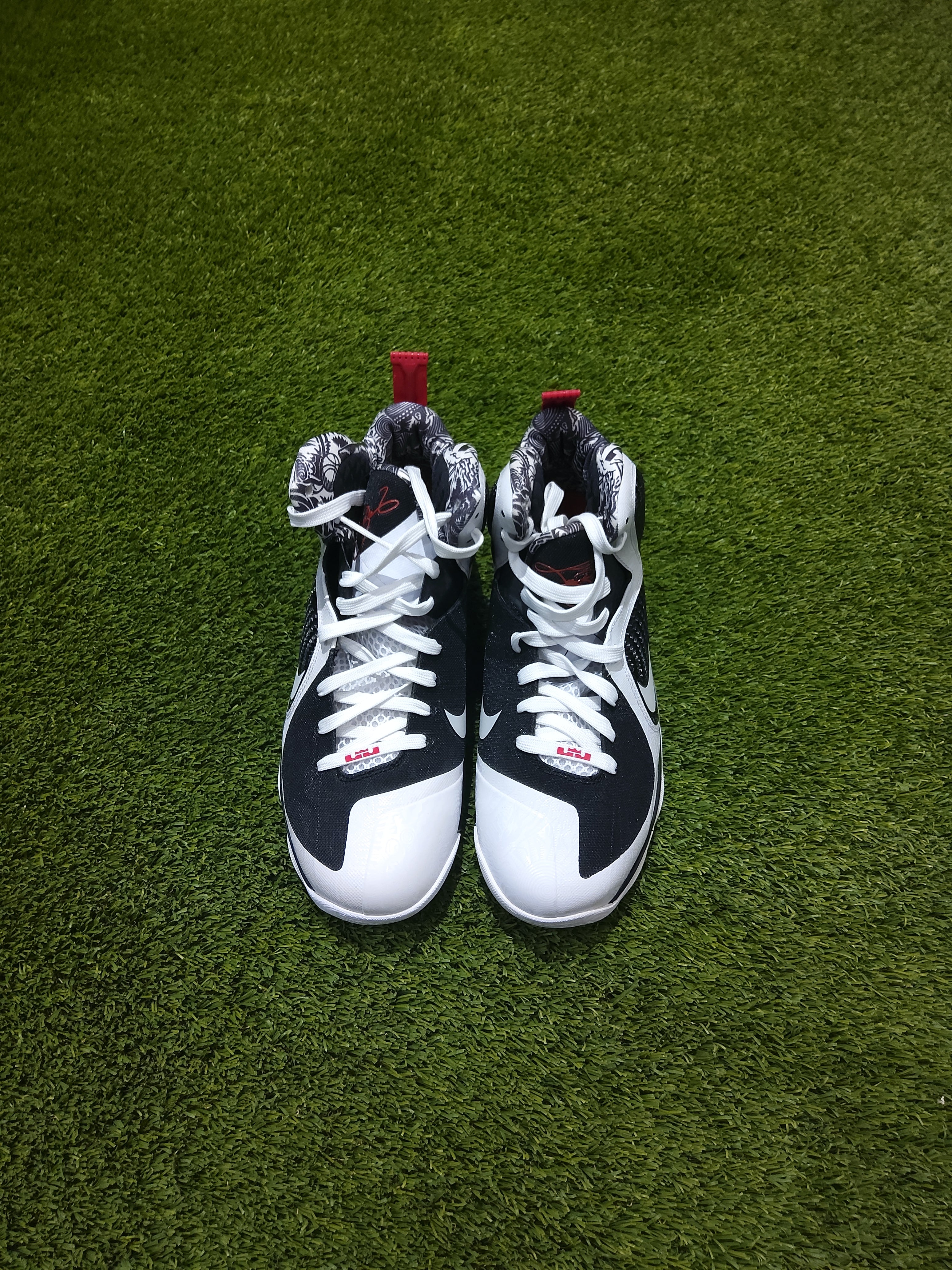 Nike Lebron 9 Freegums Size 11.5 Men's Shoes