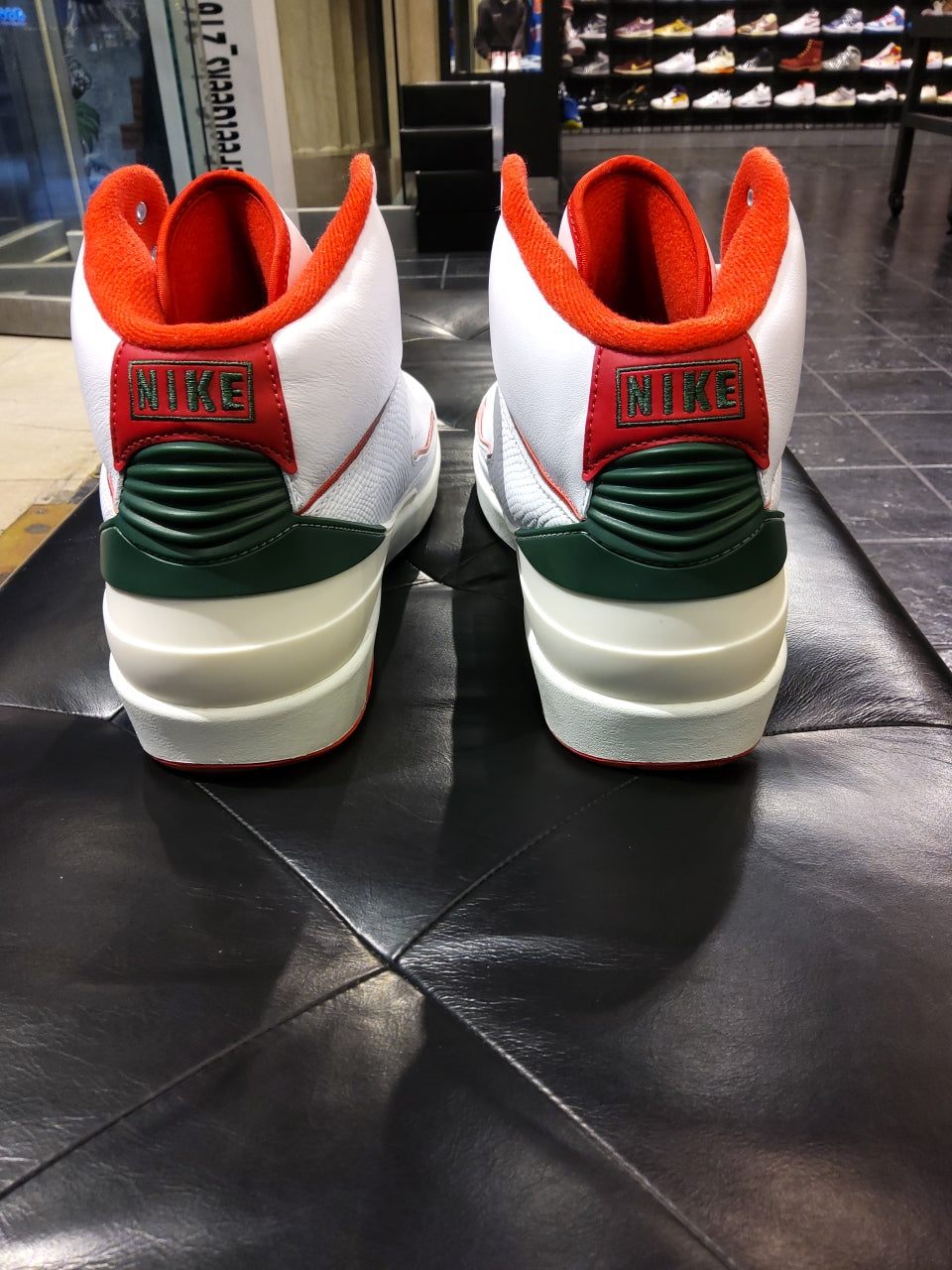 Air Jordan 2 Retro Origins size 13