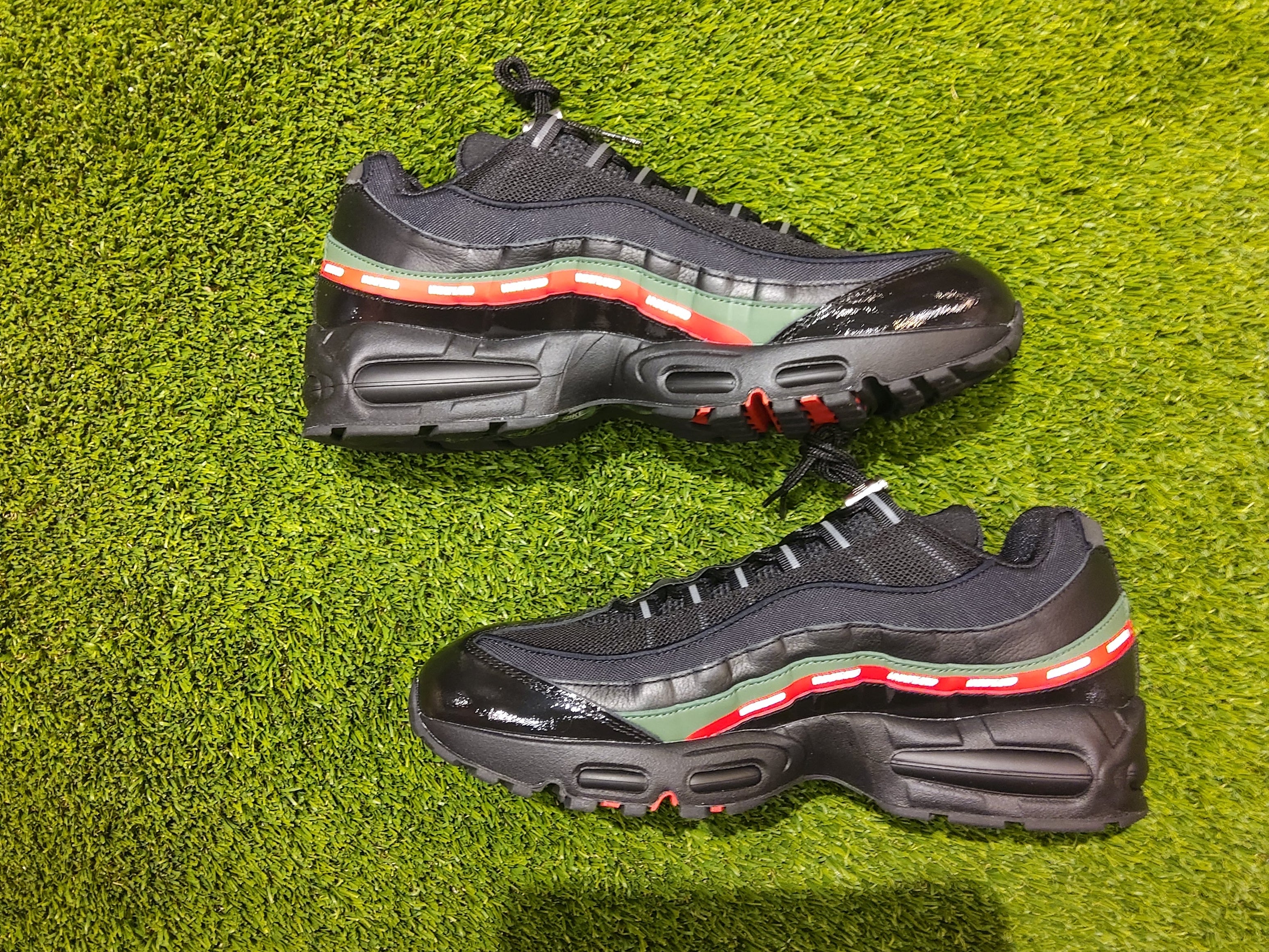 Nike Air max 95 Undefeated men's shoe size 13