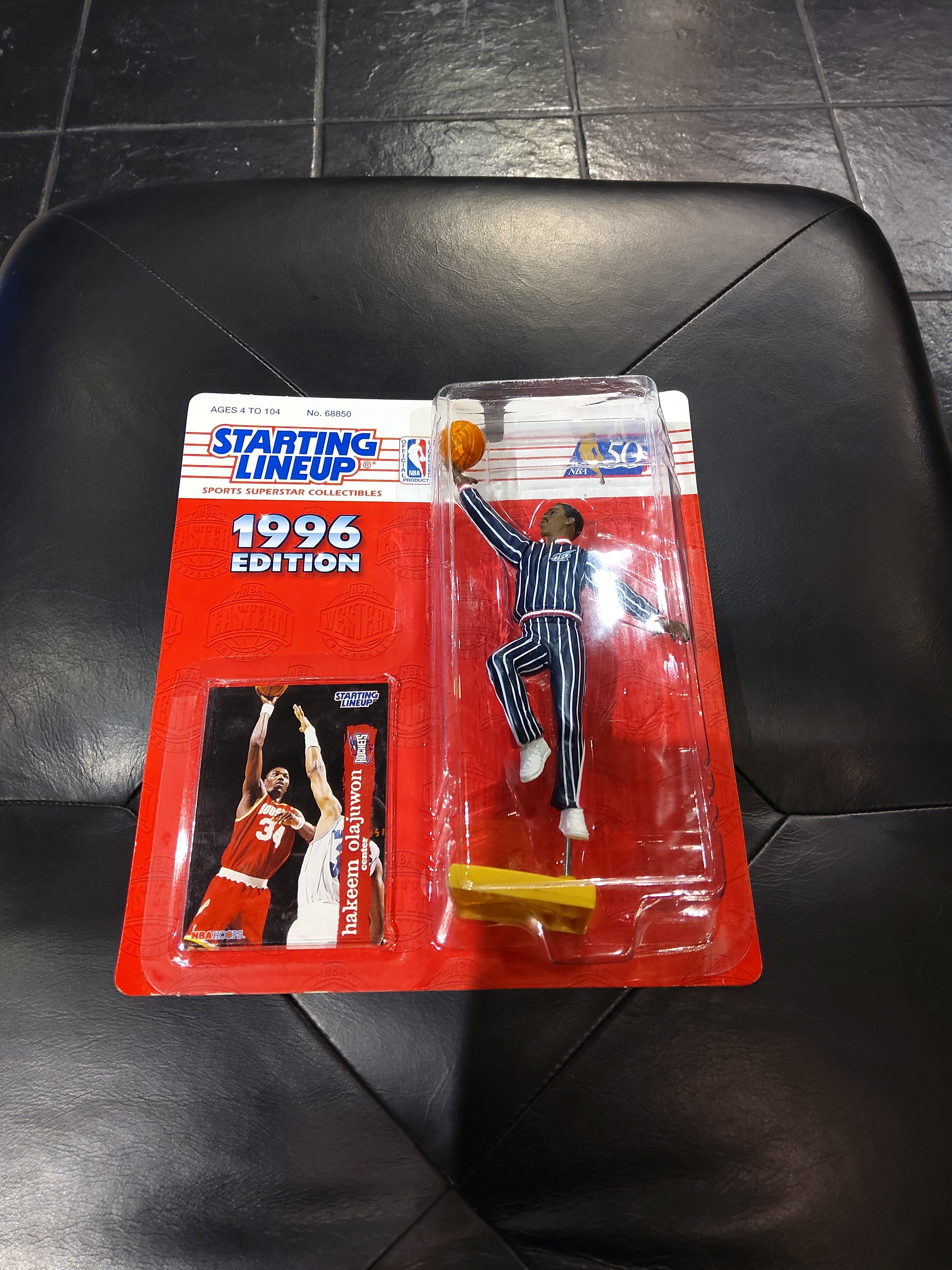 1996 Starting Lineup Houston Rockets Hakeem Olajuwon Figure