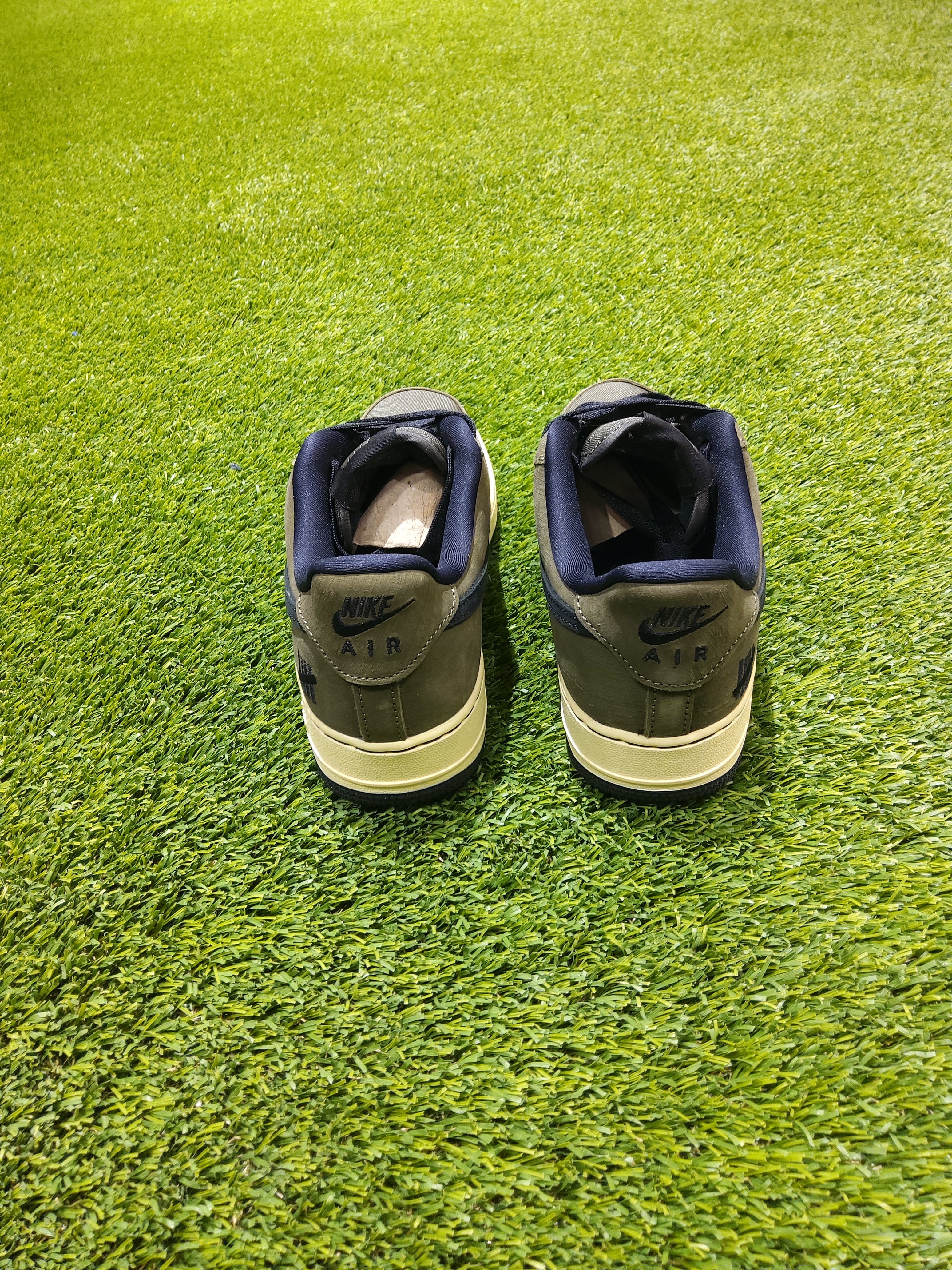Undefeated Nike Air Force 1 Low size 6.5 Men Shoes