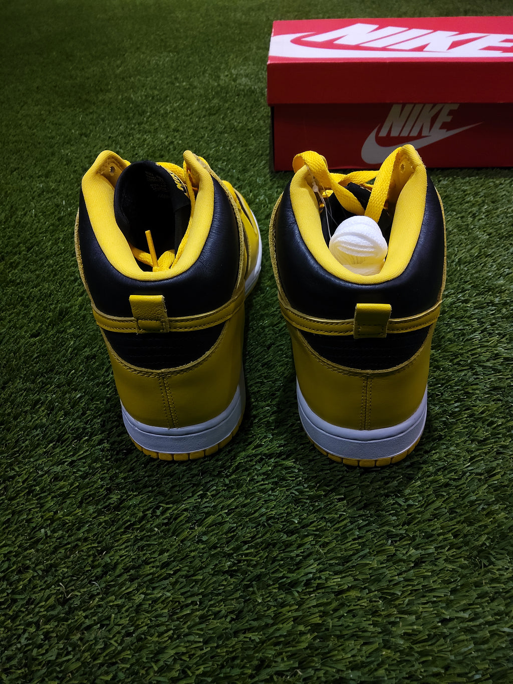 Nike Dunk High Size 11 varsity maize shoe