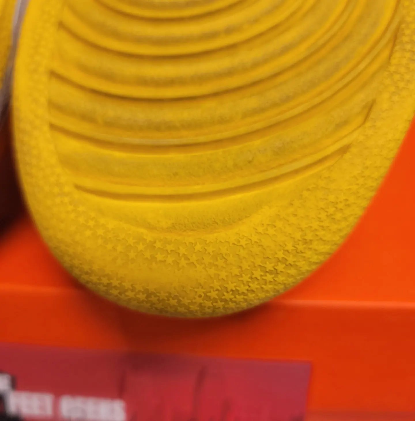 2009 Nike Dunk High Varsity Maize size 9.5 lightly used with og box