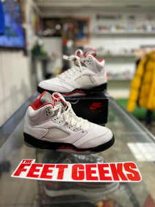 Pre Owned Air Jordan 5 Retro Fire Red Size 6y gs gradeschool shoes