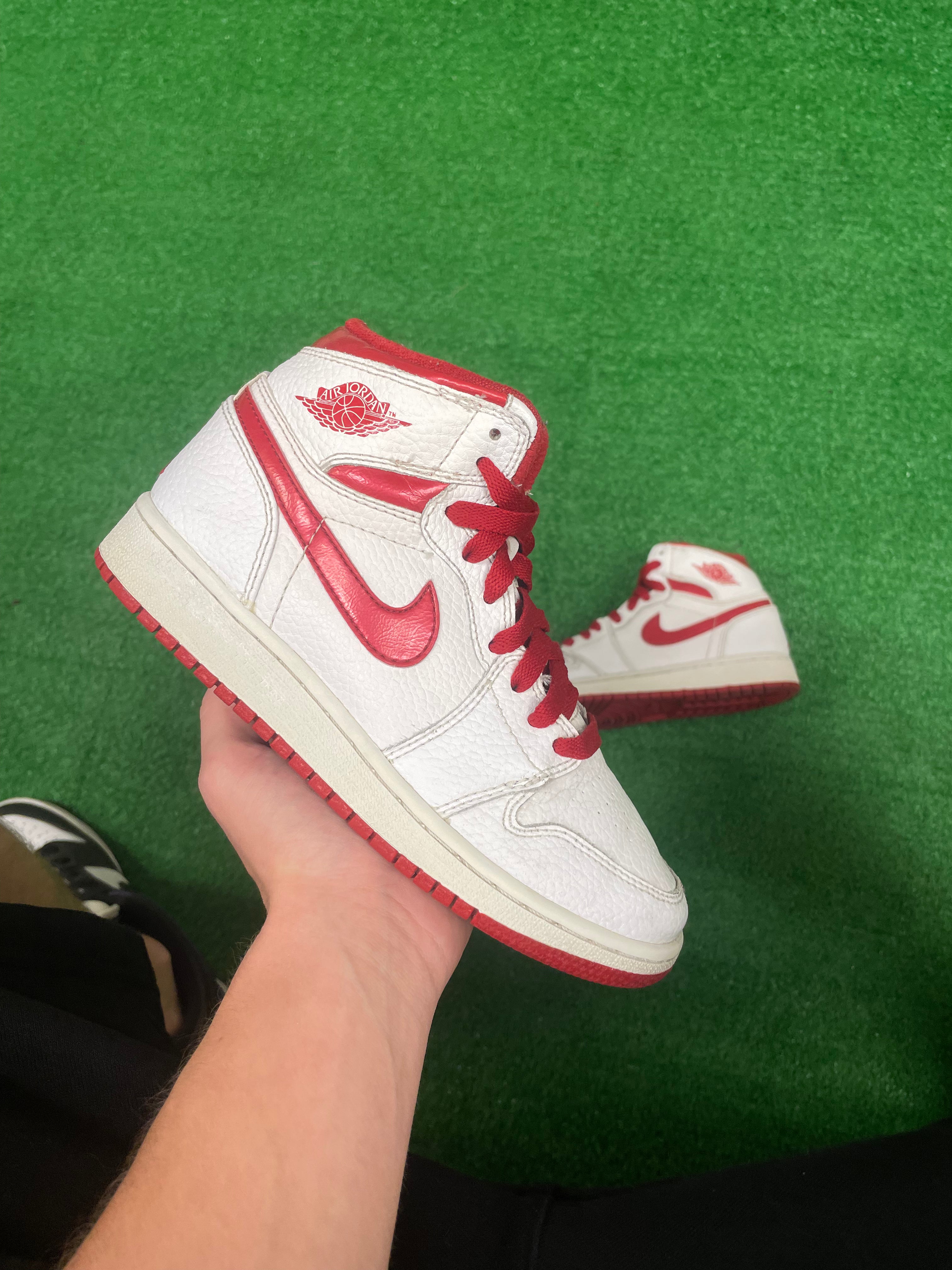 Pre Owned Air Jordan 1 Do the Right Thing size 3.5y