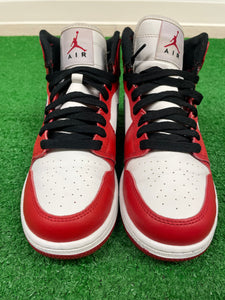 Pre Owned Air Jordan 1 Chicago 2013 size 4y gs shoe