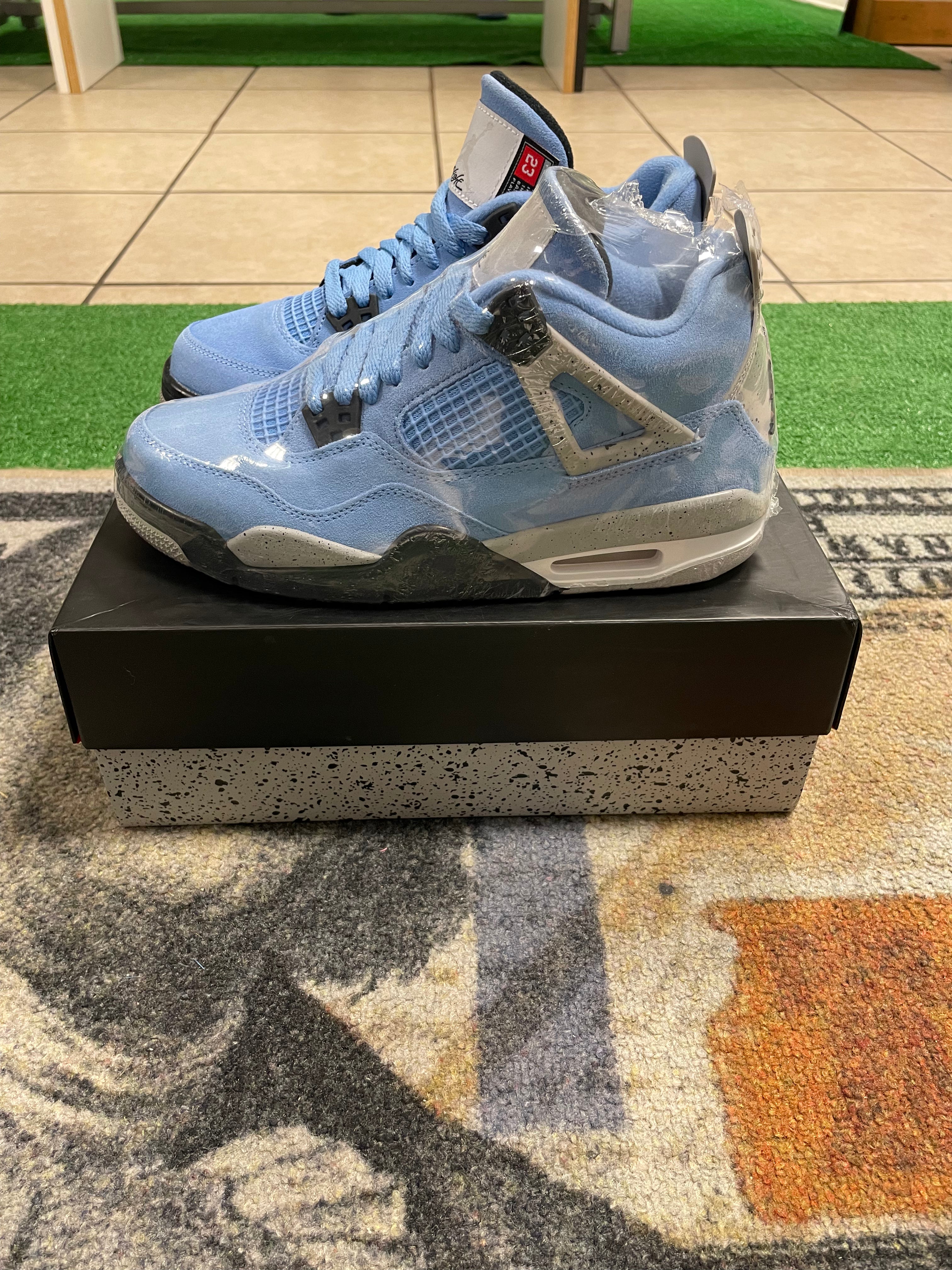 Air Jordan 4 Retro UNC University Blue GS Grade School Shoes New with box