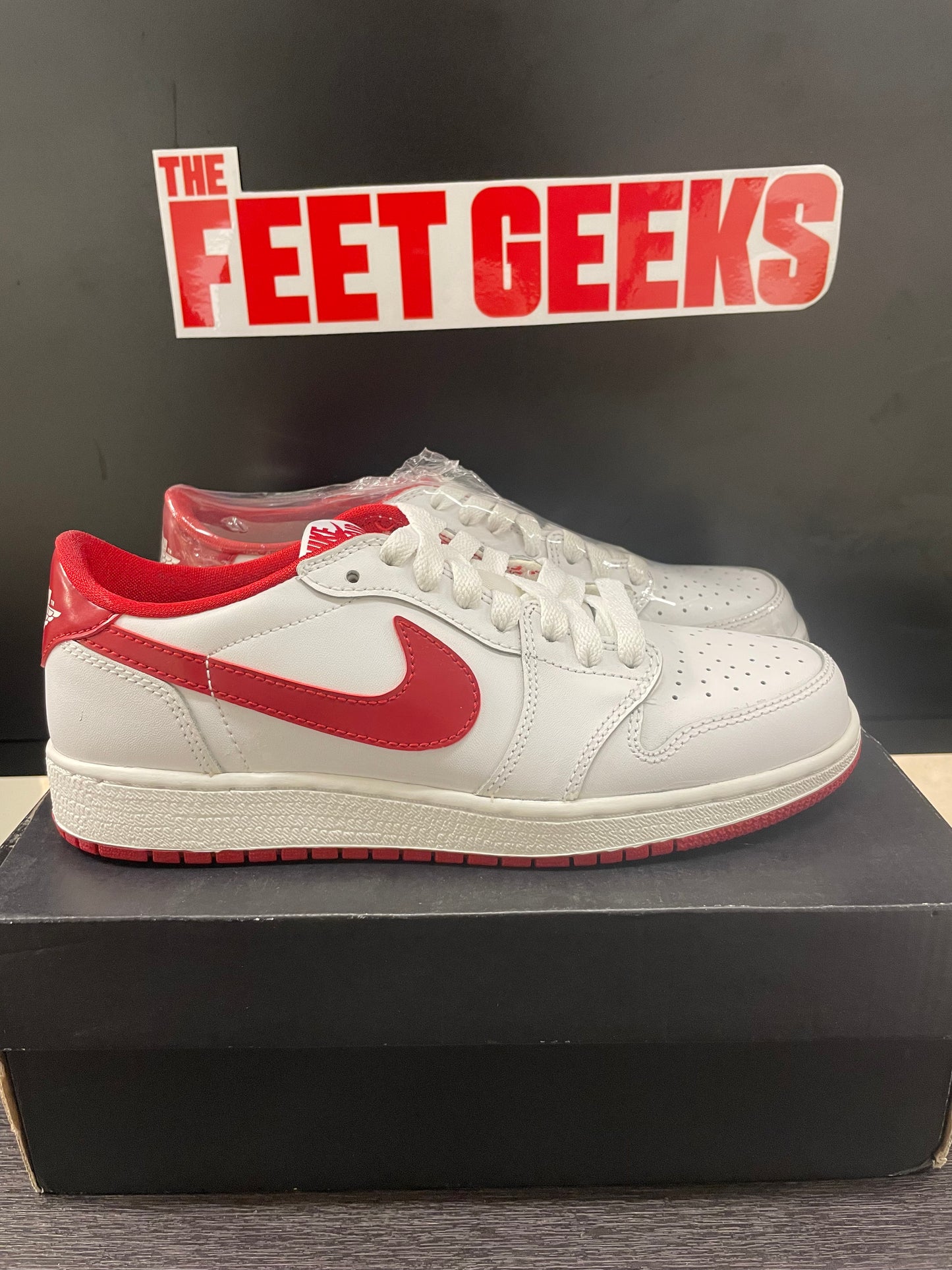 Air Jordan 1 low white/varsity red gs shoe new