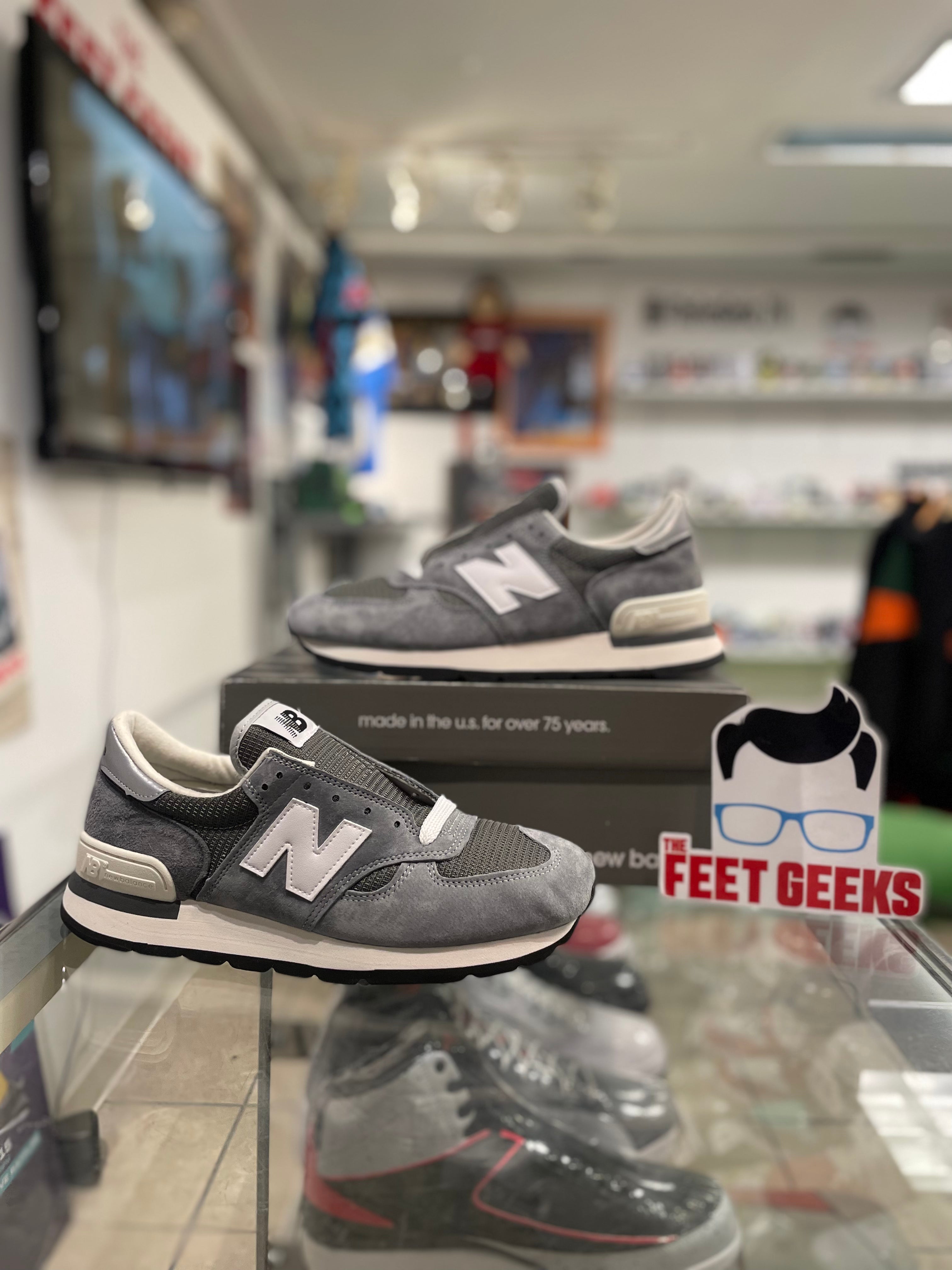 New balance 990v1 men’s shoe new